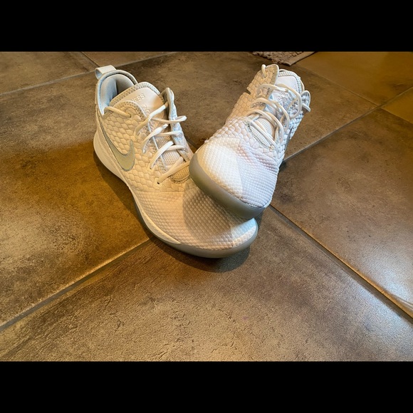 Nike Other - LeBron James witnesses